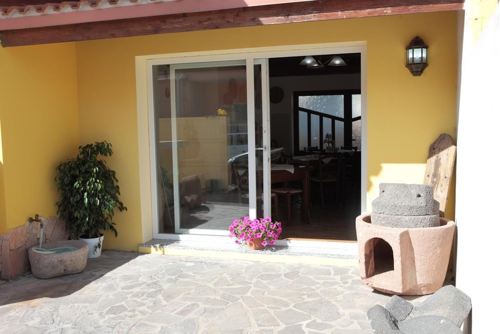 B&B Terre Del Sinis กาบราส ภายนอก รูปภาพ