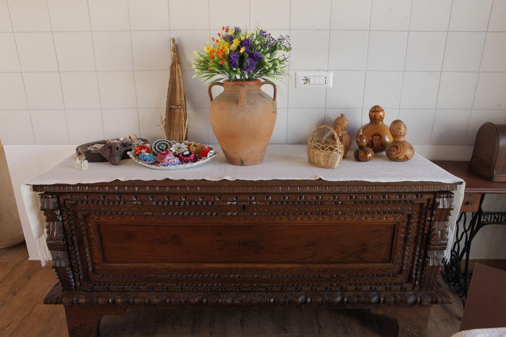 B&B Terre Del Sinis กาบราส ภายนอก รูปภาพ