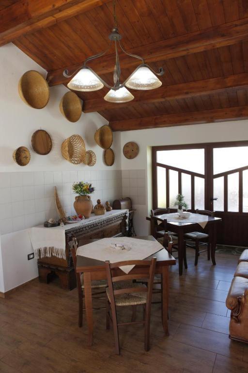 B&B Terre Del Sinis กาบราส ภายนอก รูปภาพ