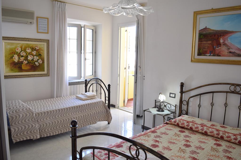 B&B Terre Del Sinis กาบราส ภายนอก รูปภาพ